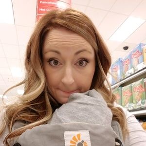 Meet your Posher, Whitney